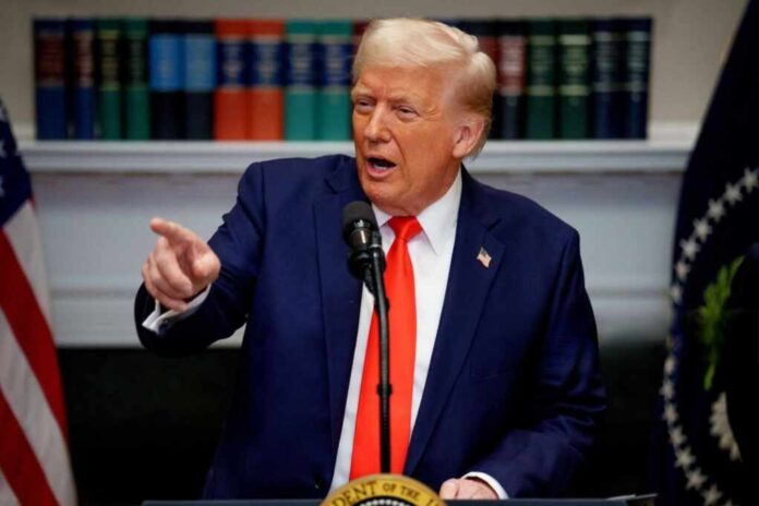 U.s.,President,Donald,Trump,Takes,A,Question,From,A,Reporter