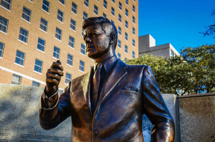 Fort,Worth,,Texas,/,Usa,-,November,11,,2012:,Bronze