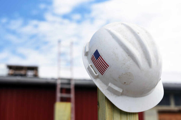 Hardhat,With,American,Flag