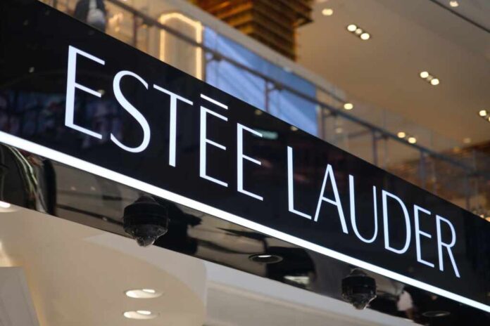 Shanghai,china-august,10th,2024:,Estée,Lauder,Brand,Logo,On,Store