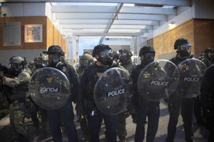 Portland,,Orseptember,28,,2025:,After,Marching,,De,Rallied,Outside,The