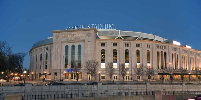 shutterstock_360172199 Yankee Stadium exterior at dusk